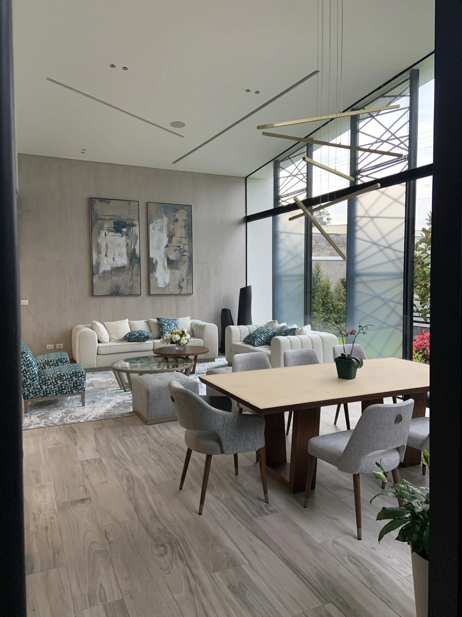 Interior residencial con audio integrado